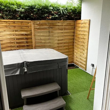 아파트 Secrete Loft, & Jaccuzi Privatif - Parking & Bien-etre Pres De Toulouse